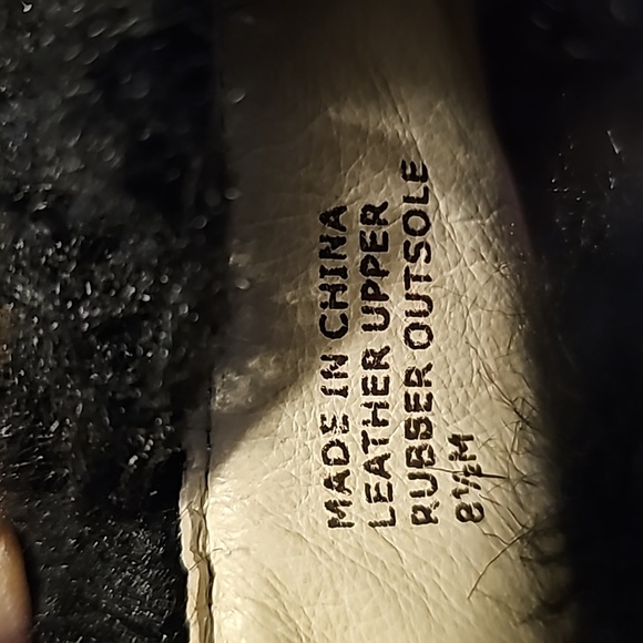 Michael Kors women black suede platform boots with faux fur trim - Picture 5 of 7